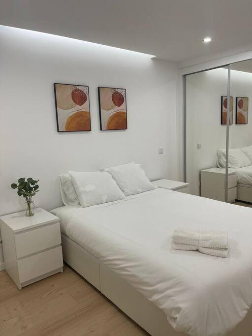 Lovely 2 Bedroom Apartment In South Lisbon บาเฮโร ภายนอก รูปภาพ