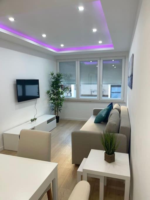 Lovely 2 Bedroom Apartment In South Lisbon บาเฮโร ภายนอก รูปภาพ